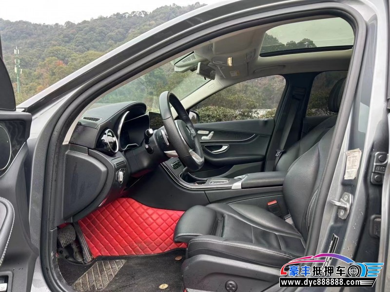 20年奔驰C轿车抵押车出售