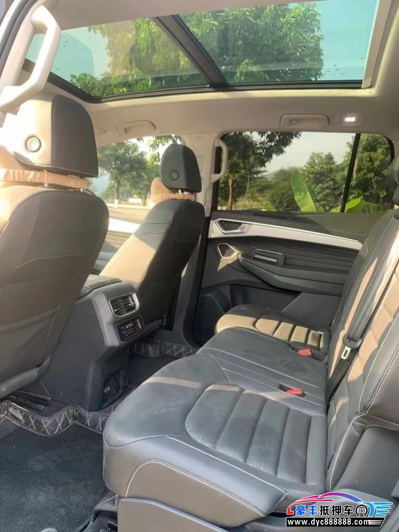 22年大众揽镜轿车抵押车出售