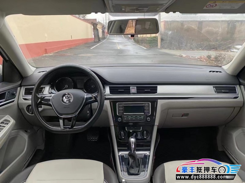 16年大众宝来轿车抵押车出售