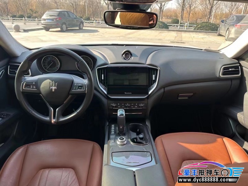 21年玛莎拉蒂Ghibli轿车抵押车出售