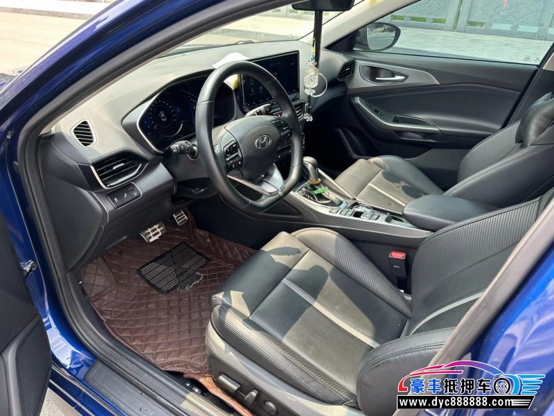 20年现代菲斯塔轿车抵押车出售