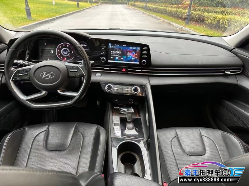 21年现代伊兰特轿车抵押车出售