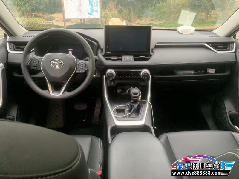 23年丰田RAV4荣放轿车抵押车出售