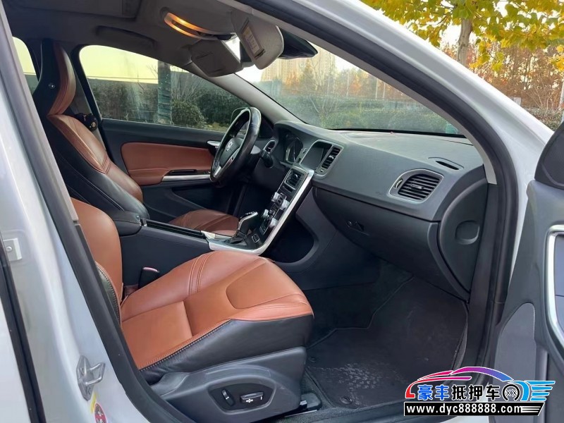 15年沃尔沃S60L轿车抵押车出售