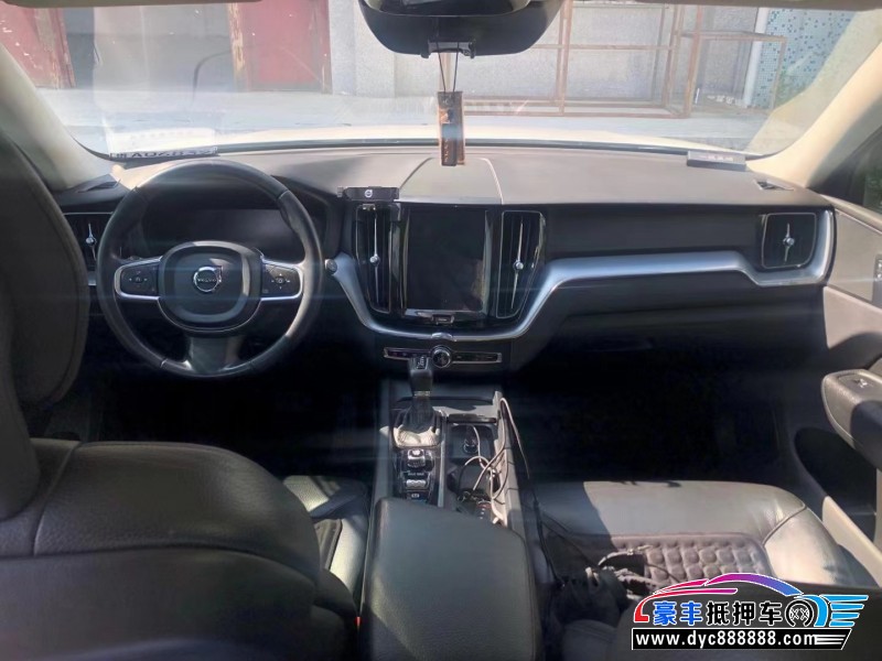 18年沃尔沃XC60轿车抵押车出售