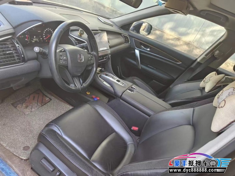 19年本田冠道轿车抵押车出售