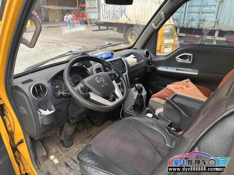 21年东风途逸轿车抵押车出售