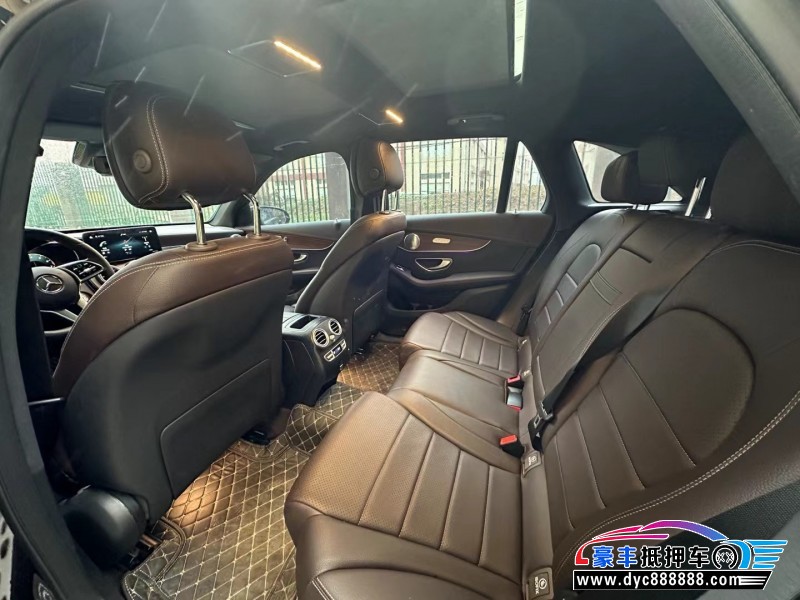 21年奔驰GLC轿车抵押车出售