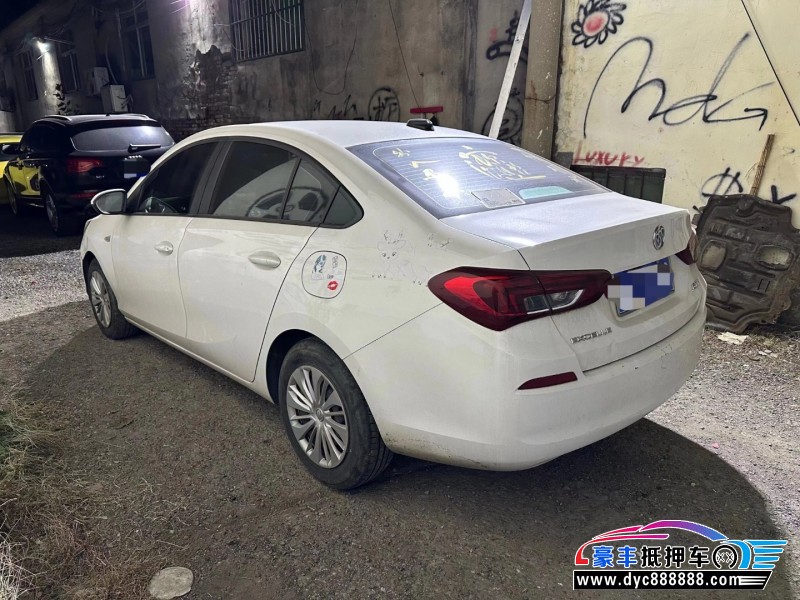 20年别克凯越轿车抵押车出售