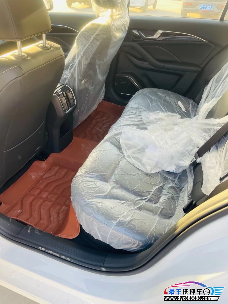 23年奔腾B70轿车抵押车出售