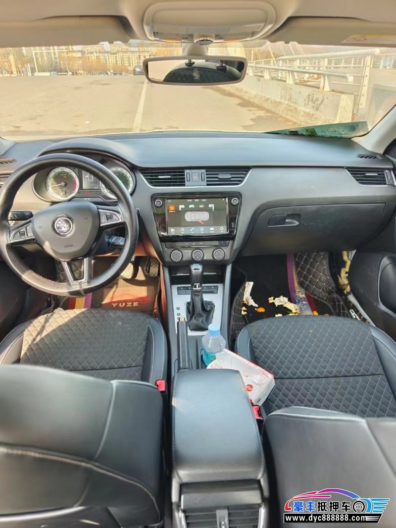 18年斯柯达明锐轿车抵押车出售