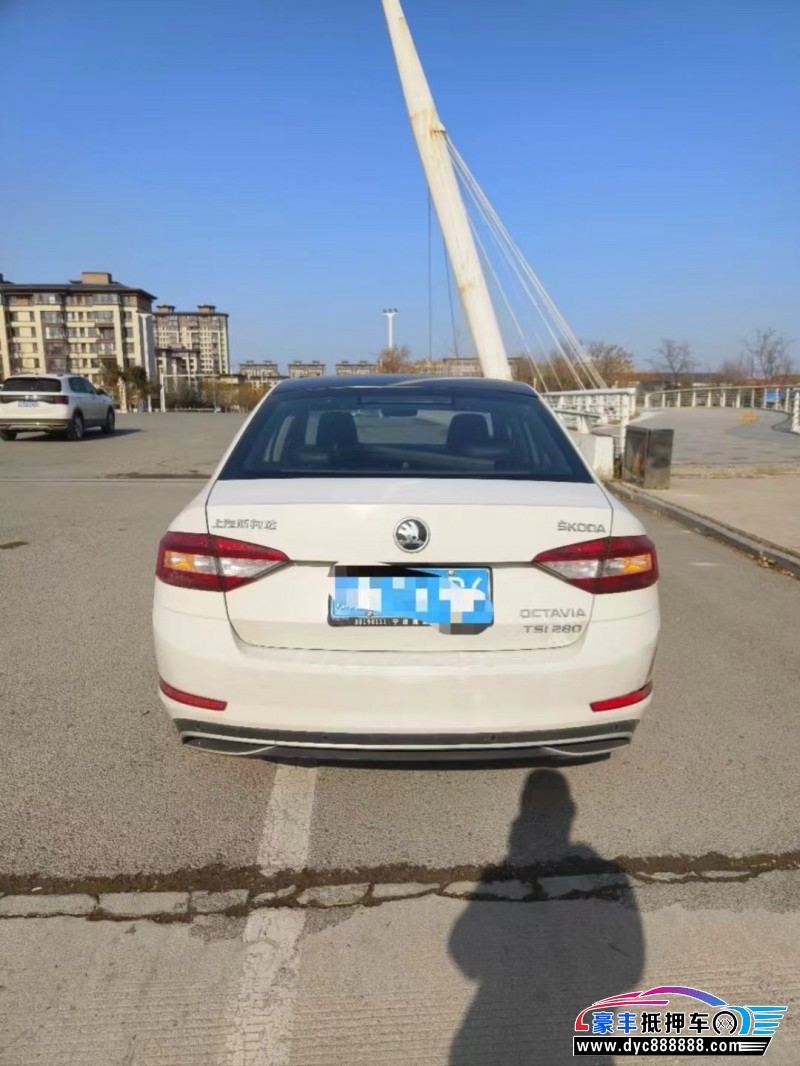 18年斯柯达明锐轿车抵押车出售