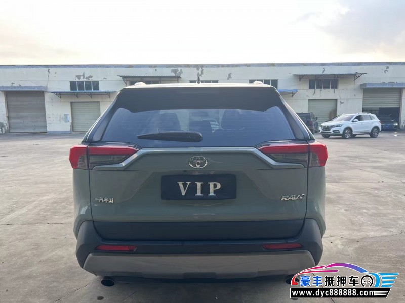 20年丰田RAV4轿车抵押车出售