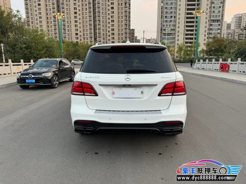 17年奔驰GLE轿车抵押车出售