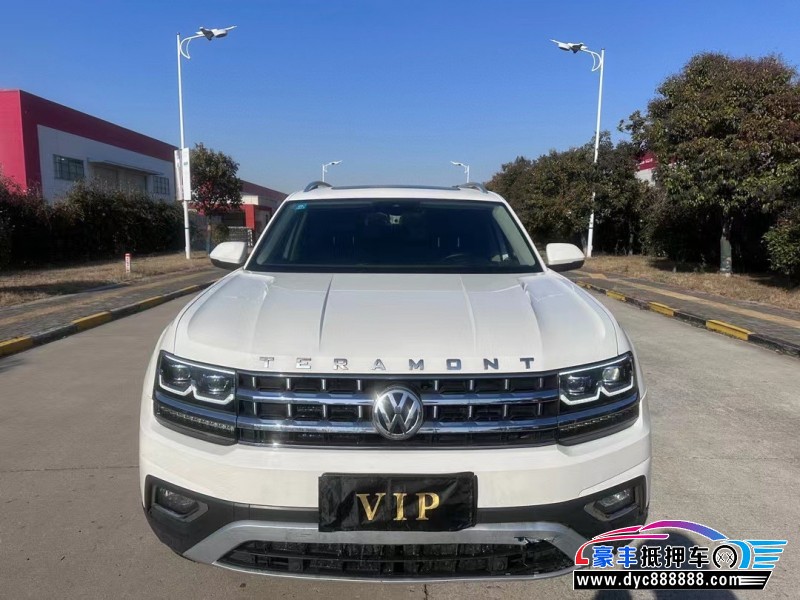 18年大众途昂轿车抵押车出售