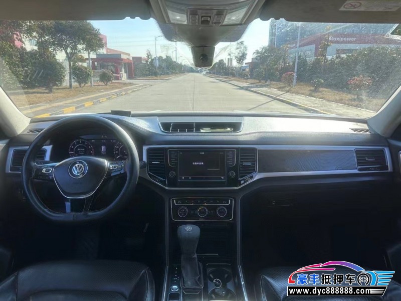 18年大众途昂轿车抵押车出售