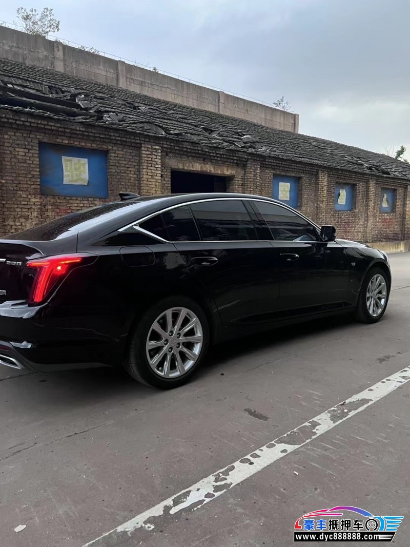 22年凯迪拉克CT5轿车抵押车出售