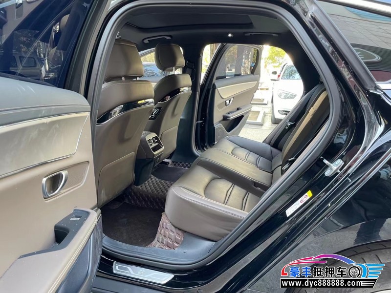 21年比亚迪汉轿车抵押车出售