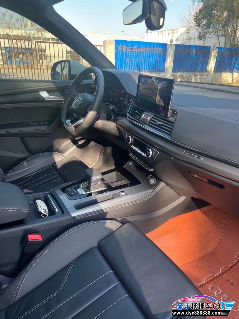 21年奥迪Q5轿车抵押车出售