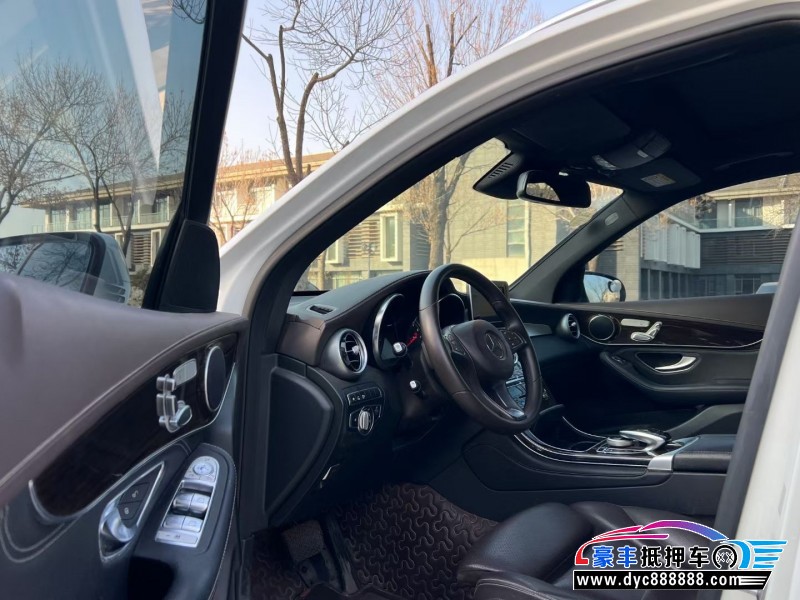 18年奔驰GLCSUV抵押车出售