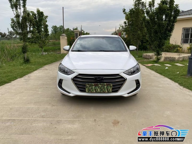 17年现代领动轿车抵押车出售