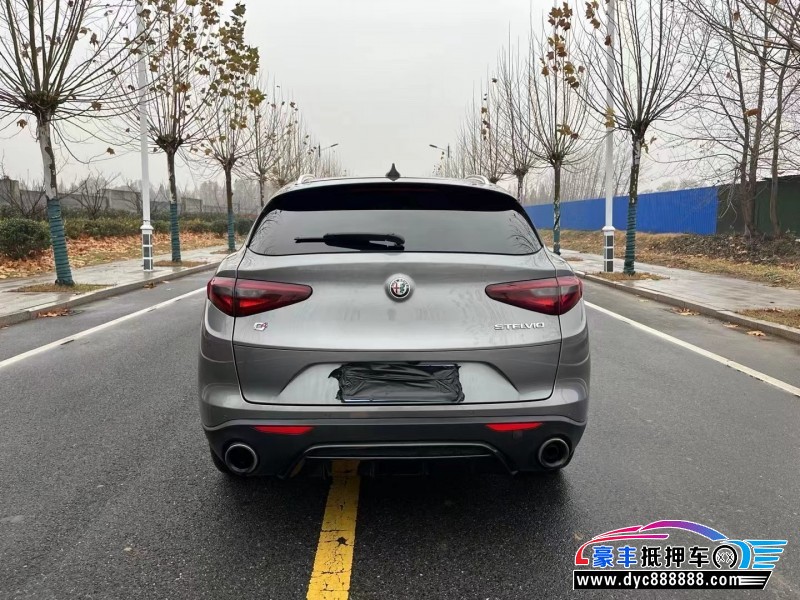 19年阿尔法·罗密欧Stelvio轿车抵押车出售
