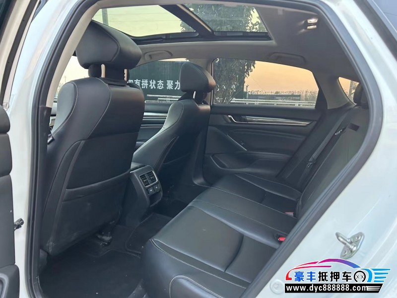 22年本田雅阁轿车抵押车出售