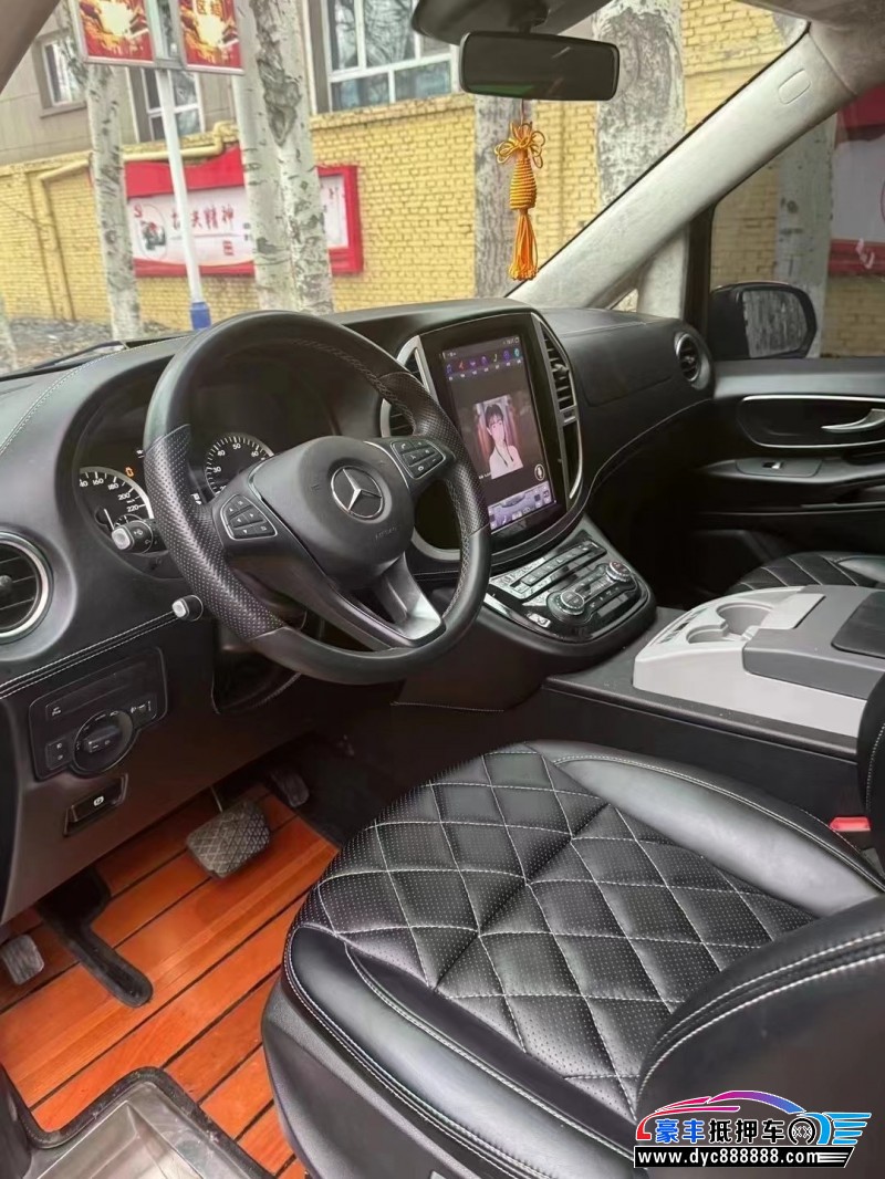 19年奔驰威霆MPV抵押车出售