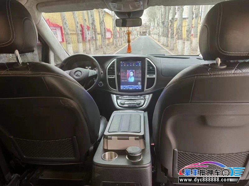 19年奔驰威霆MPV抵押车出售