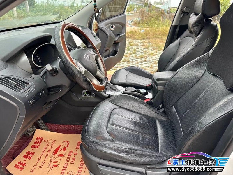 16年现代ix35SUV抵押车出售