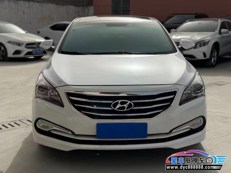 14年现代名图轿车抵押车出售