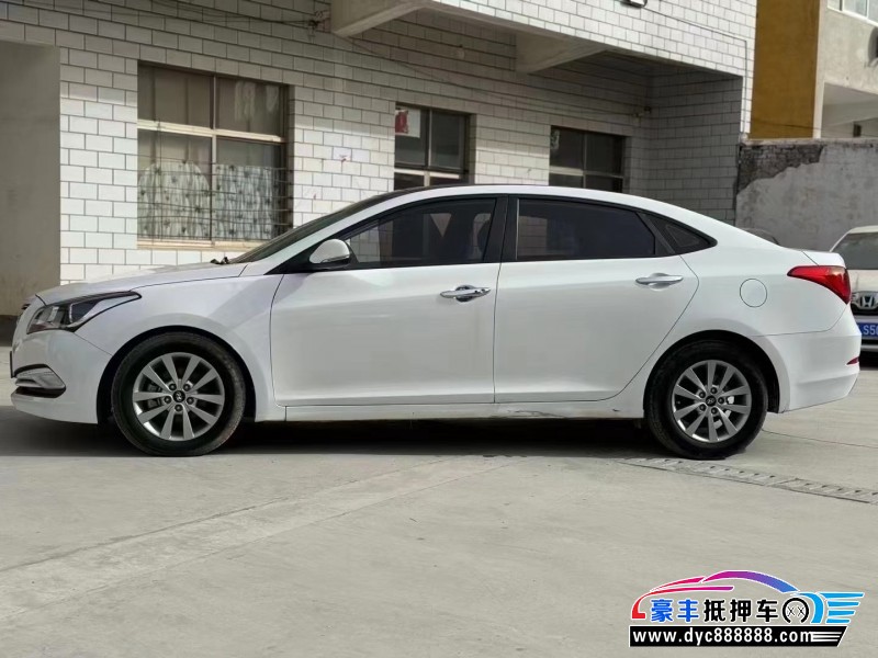 14年现代名图轿车抵押车出售