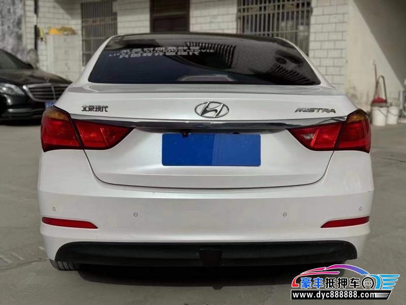 14年现代名图轿车抵押车出售