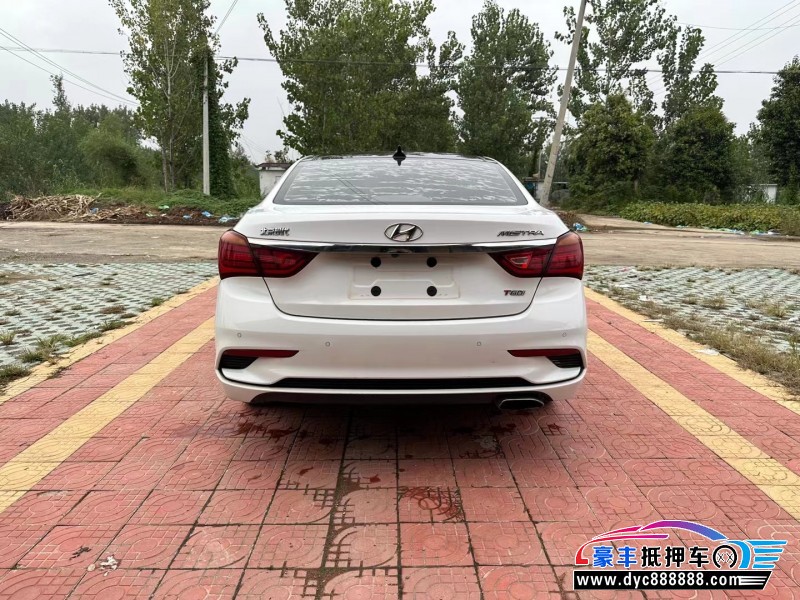 17年现代名图轿车抵押车出售