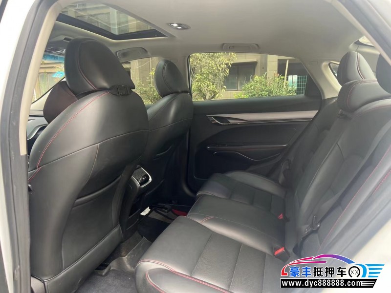 20年吉利缤越轿车抵押车出售