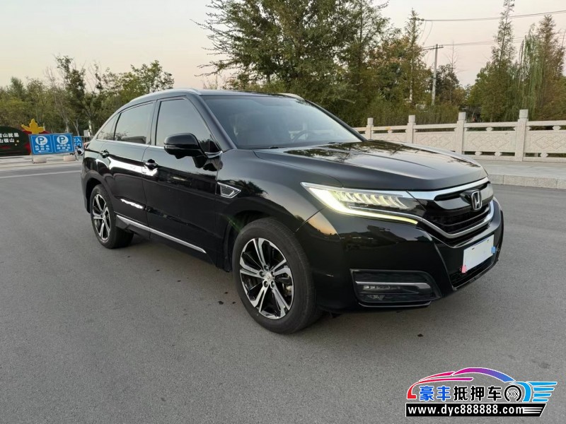 17年本田UR-V轿车抵押车出售