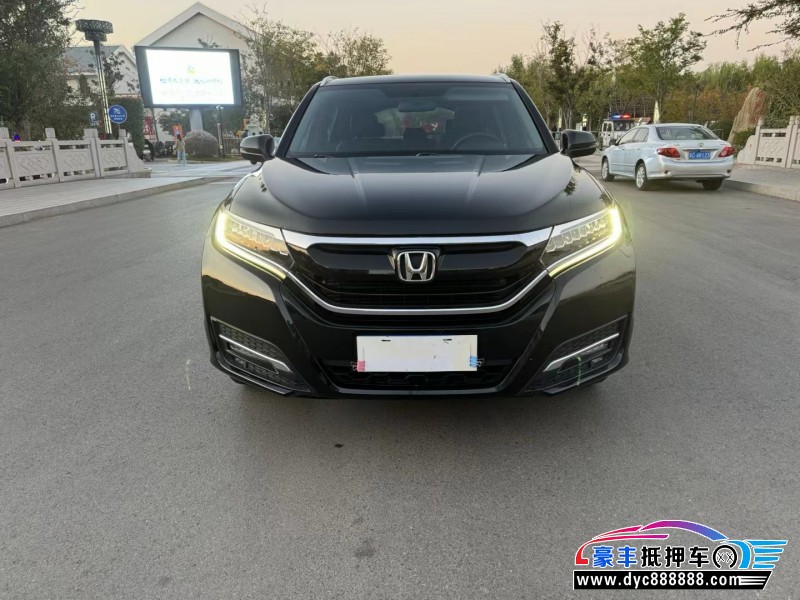 17年本田UR-V轿车抵押车出售