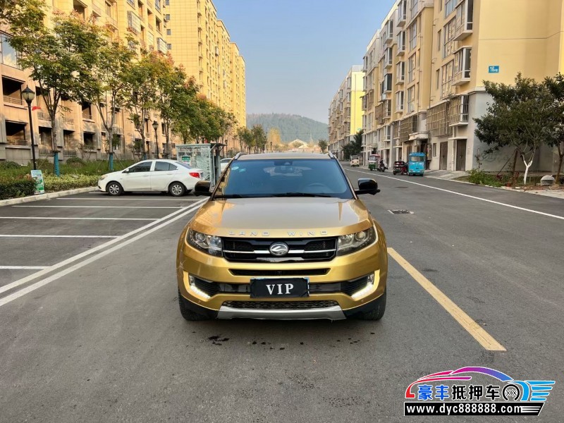 17年陆风X7轿车抵押车出售