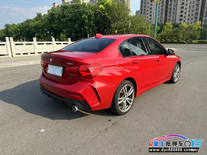 19年宝马1系轿车抵押车出售