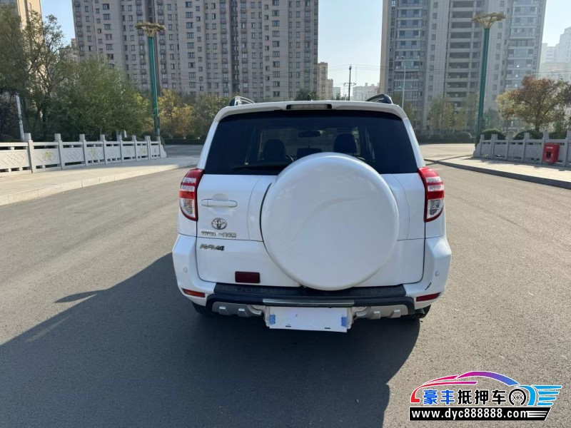 12年丰田RAV4轿车抵押车出售