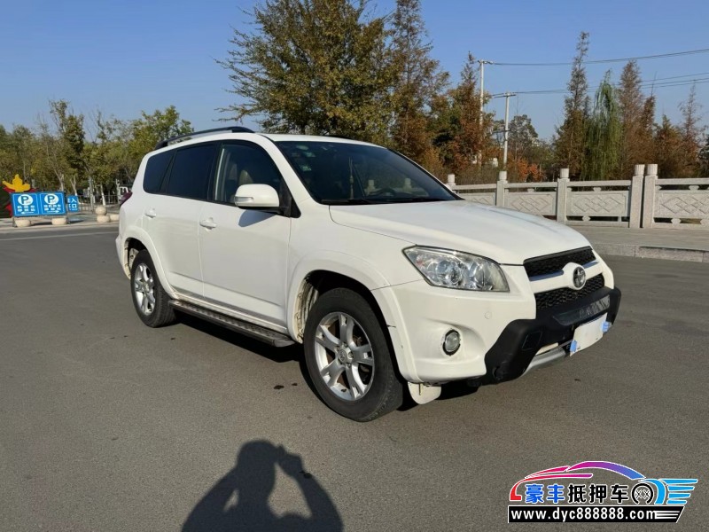 12年丰田RAV4轿车抵押车出售