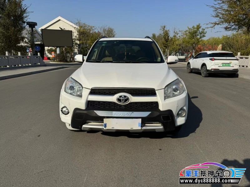 12年丰田RAV4轿车抵押车出售