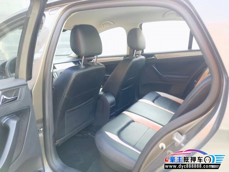 13年大众宝来轿车抵押车出售