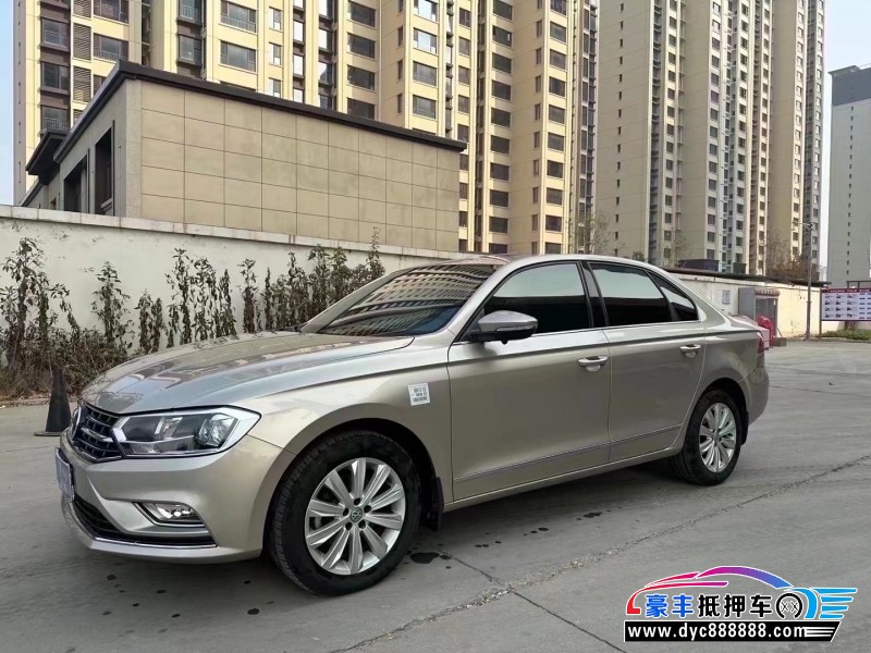 17年大众宝来轿车抵押车出售