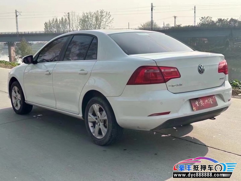 16年大众宝来轿车抵押车出售