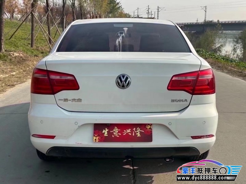 16年大众宝来轿车抵押车出售