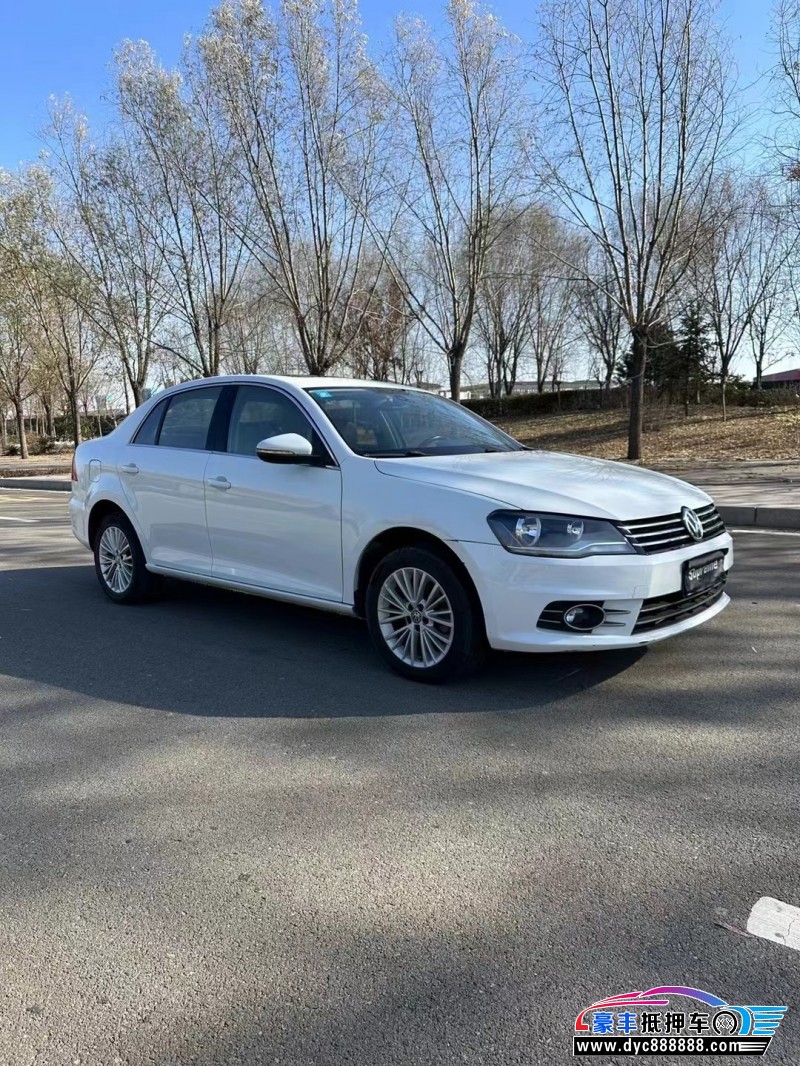 13年大众宝来轿车抵押车出售