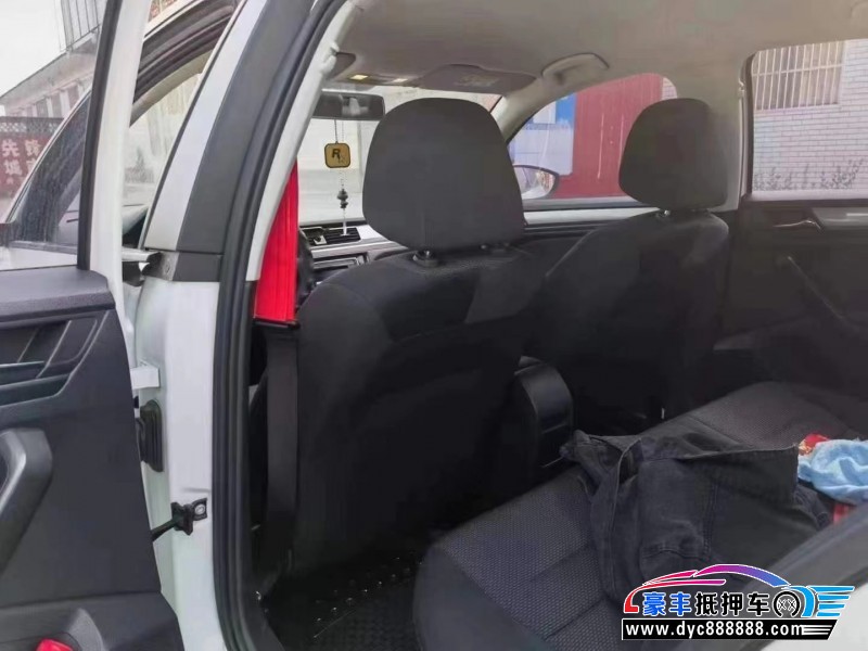 20年大众宝来轿车抵押车出售