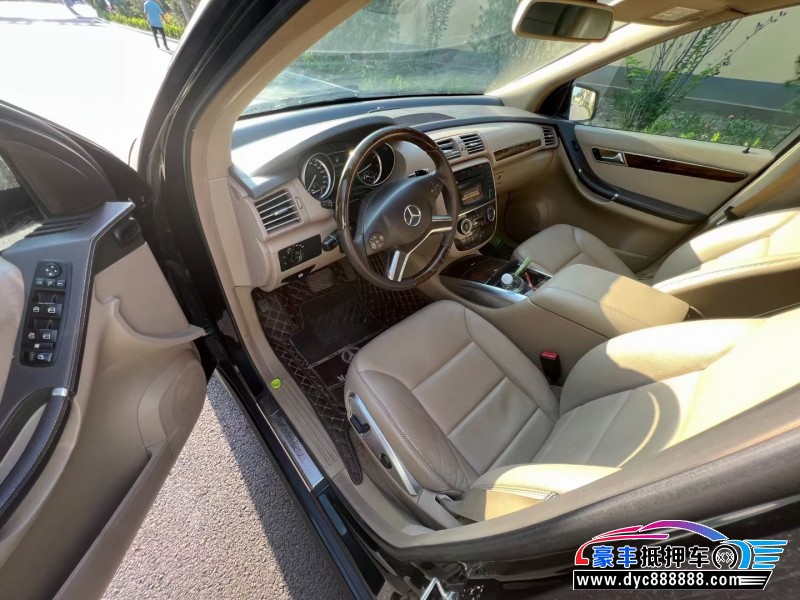 12年奔驰R级MPV抵押车出售