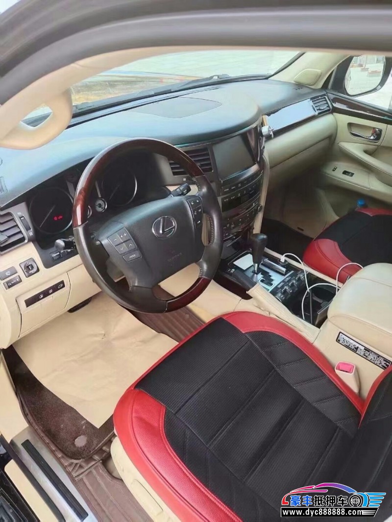 14年雷克萨斯LX轿车抵押车出售